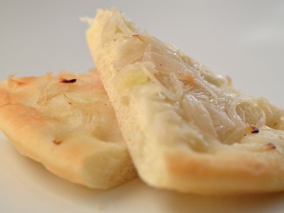 FOCACCIA MED LØG - opskrift